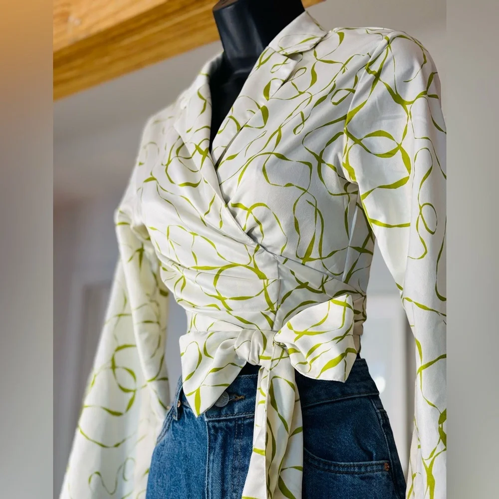 Dynamite-White and Green Wrap Blouse - Picture 7 of 8